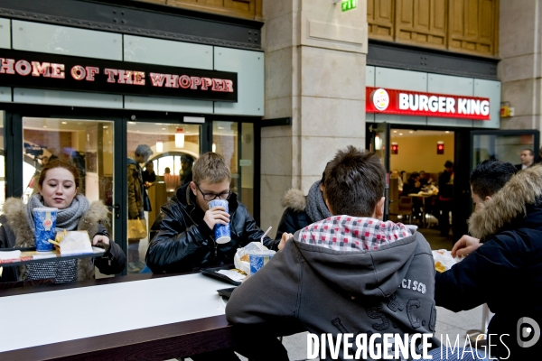 Au Burger King  dans la galerie marchande de la Gare Saint Lazare