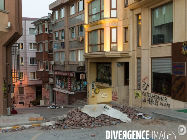 Barricades, Istanbul