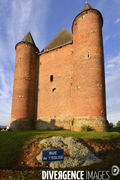 Eglises fortifiees de Thierache (Aisne)