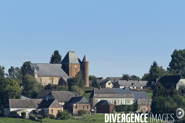 Eglises fortifiees de Thierache (Aisne)