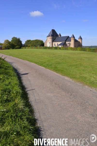 Eglises fortifiees de Thierache (Aisne)