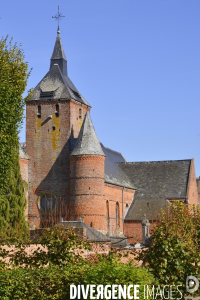 Eglises fortifiees de Thierache (Aisne)