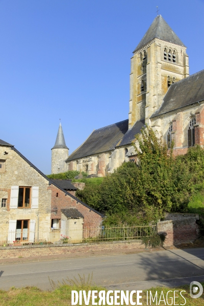 Eglises fortifiees de Thierache (Aisne)