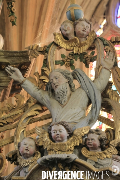 Eglises fortifiees de Thierache (Aisne)