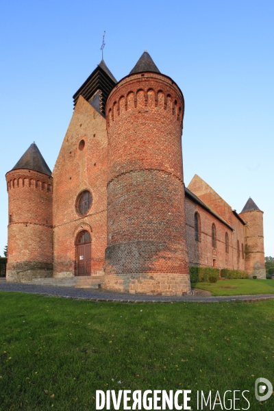 Eglises fortifiees de Thierache (Aisne)