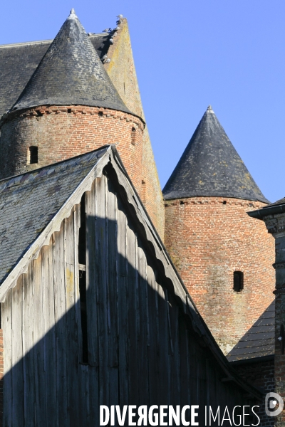 Eglises fortifiees de Thierache (Aisne)