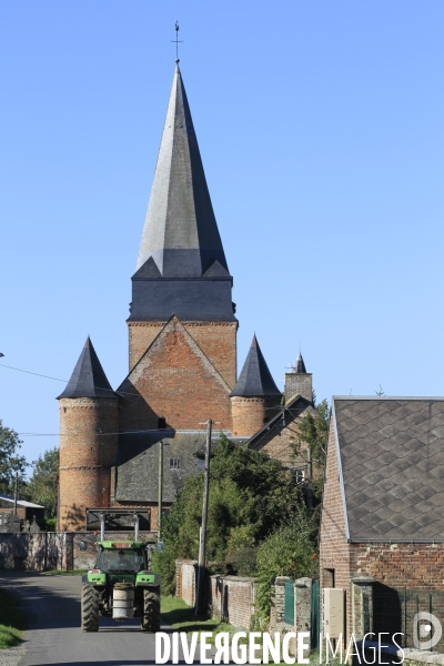 Eglises fortifiees de Thierache (Aisne)