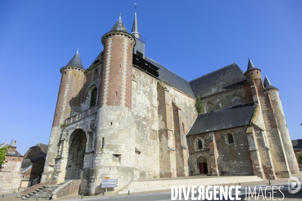 Eglises fortifiees de Thierache (Aisne)