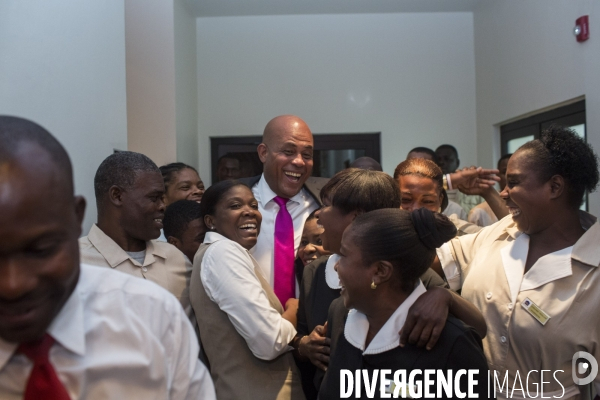 Inauguraton d un hotel de luxe a petion-ville, quartier huppe de la capitale haitienne.