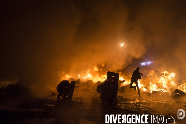 Mouvement pro-europeen en ukraine: occupation de la place de l independance a kiev par les opposants au president ianoukovitch.