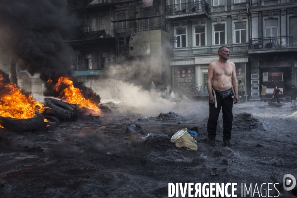 Mouvement de contestation pro-europeen en ukraine: occupation de la place de l independance a kiev par les opposants au president ianoukovitch.