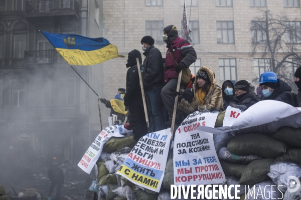 Mouvement de contestation pro-europeen en ukraine: occupation de la place de l independance a kiev par les opposants au president ianoukovitch.