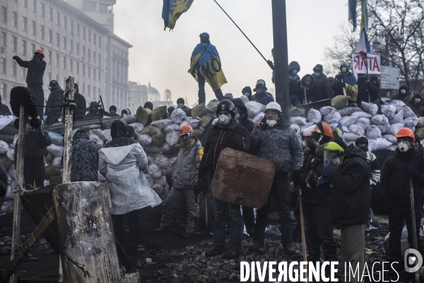 Mouvement de contestation pro-europeen en ukraine: occupation de la place de l independance a kiev par les opposants au president ianoukovitch.