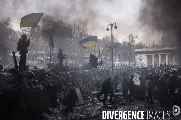 Mouvement de contestation pro-europeen en ukraine: occupation de la place de l independance a kiev par les opposants au president ianoukovitch.