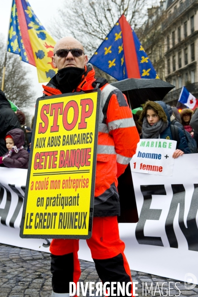 Jour de colère   la manifestation.Manifestant contre le secteur bancaire qui a ruine son entreprise avec des taux de credit eleve