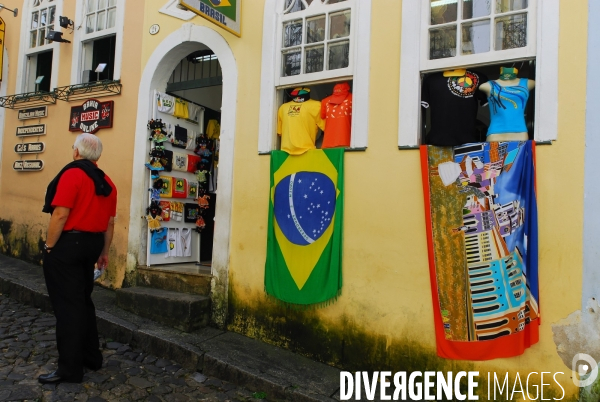 Salvador de BAHIA , quartier du PELOURINHO