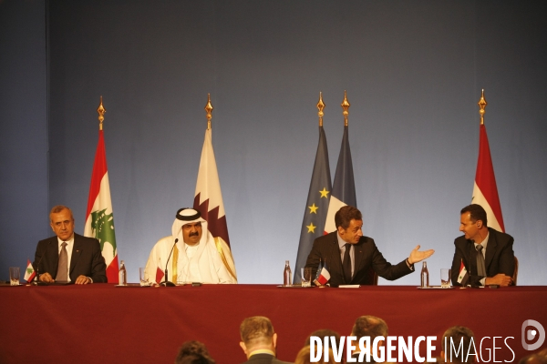 Le président syrien Bachar El Assad et son homologue libanais Michel Sleimane reçus au Palais de l Elysée par Nicolas sarkozy et l émir du Qatar Cheikh Hamad Bin Khalifa Al Thani en marge de la réunion pour la création de l Union pour la Méditerran