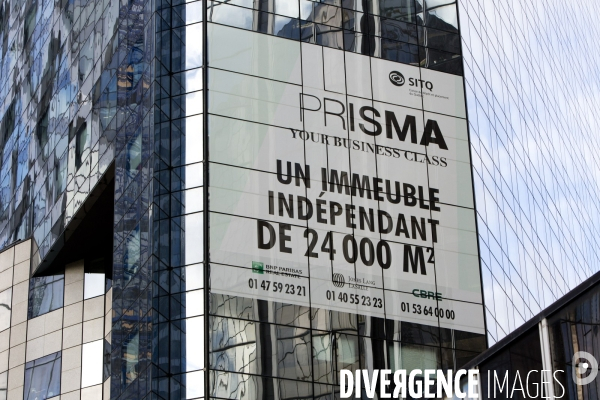 Le quartier d affaire de La Défense et la crise de l immobilier de bureaux. Les bureaux vides représentent 400000 m2 soit 12% du parc immobilier du quartier.