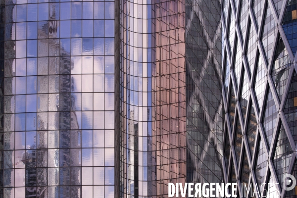 Le quartier d affaire de La Défense et la crise de l immobilier de bureaux. Les bureaux vides représentent 400000 m2 soit 12% du parc immobilier du quartier.