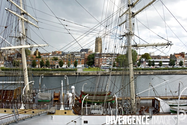 Ports illustration.Le musée portuaire de Dunkerque.La Duchesse Anne fait partie de la collection de bateaux à flot.