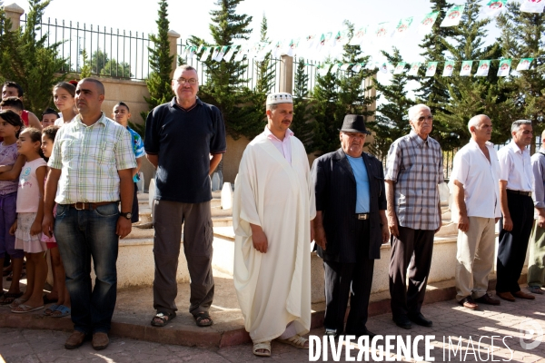 Commémoration des 50 ans de l indépendance de Algérie le , le 5 juillet 2012 à M cisna en Kabylie.