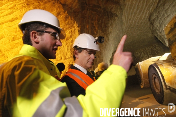 Arnaud MONTEBOURG visite le site des Carrières souterraines de Gypse du Massif de Montmorency