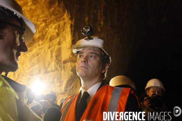 Arnaud MONTEBOURG visite le site des Carrières souterraines de Gypse du Massif de Montmorency