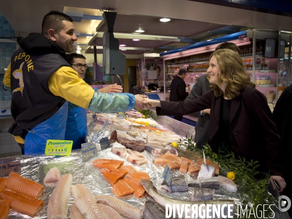 Nathalie Kosciusko-Morizet (NKM) en campagne dans le 18ème arrondissement de la capitale, soutenue par Alain Juppé et Pierre-Yves Bournazel