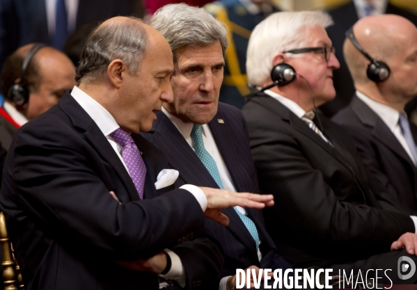 A l occasion de la réunion du groupe international de soutien au Liban, François HOLLANDE reçoit John KERRY et Serguei LAVROV en pleine crise ukrainienne.