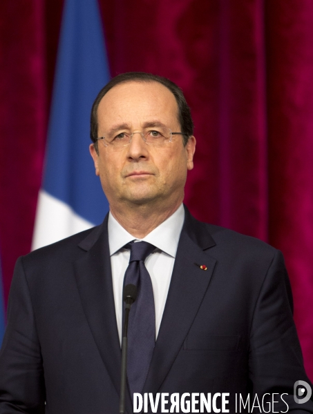 A l occasion de la réunion du groupe international de soutien au Liban, François HOLLANDE reçoit John KERRY et Serguei LAVROV en pleine crise ukrainienne.