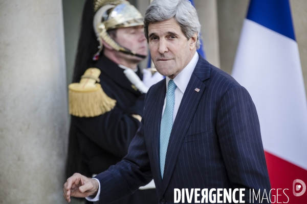 John KERRY à l Elysée le 5 mars 2014