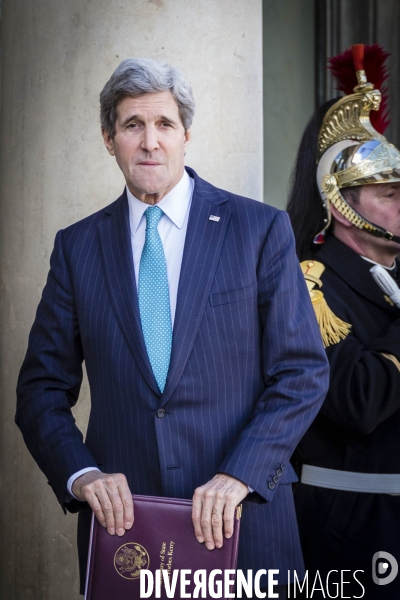 John KERRY à l Elysée le 5 mars 2014