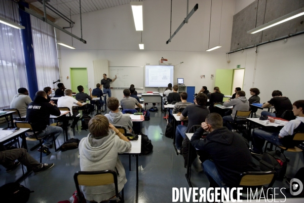 Lycee charles de gaulle/poissy