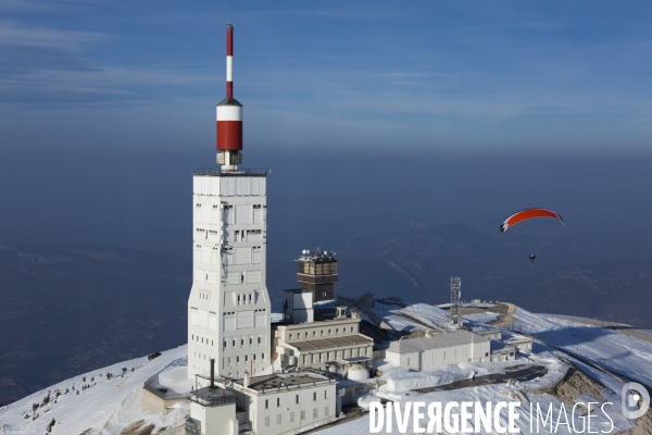 Vue aerienne du Mont Ventoux