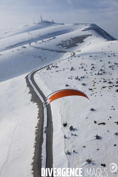 Vue aerienne du Mont Ventoux