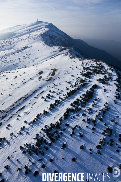 Vue aerienne du Mont Ventoux