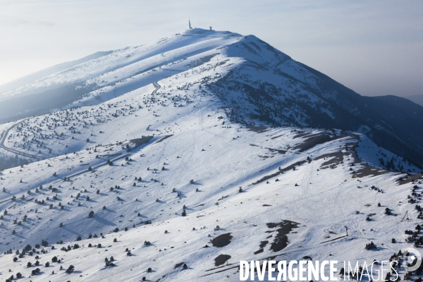 Vue aerienne du Mont Ventoux