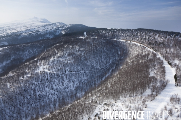 Vue aerienne du Mont Ventoux