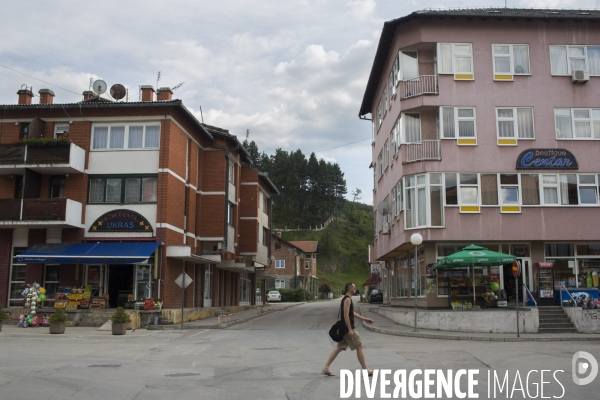 Village de gornji vakuf-uskoplje, en bosnie-herzegovine, village partage entre une communaute croate catholique et bosniaque musulmane.