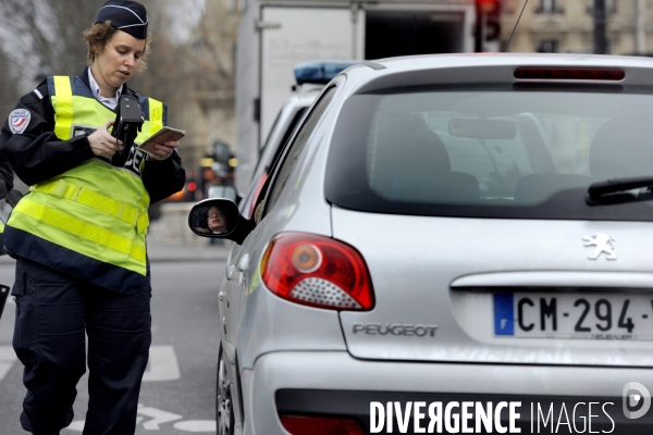 Circulation alternée. Contrôle de police.