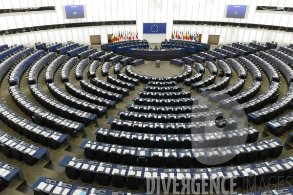 Le Parlement Européen de Strasbourg (hémicycle)