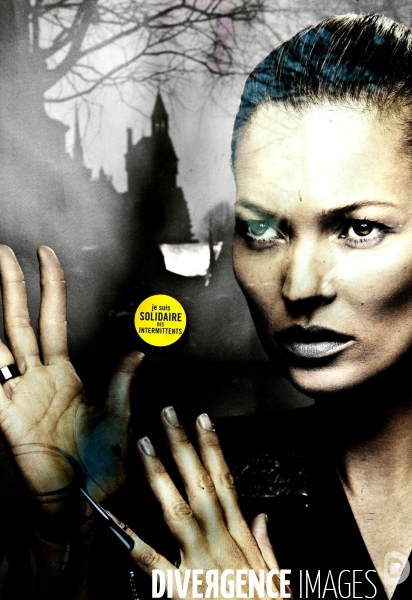 Illustration Mars 2014.Portrait de Kate Moss sur un abribus et le sticker de soutien aux intemittents   je suis solidaire des intermittents 