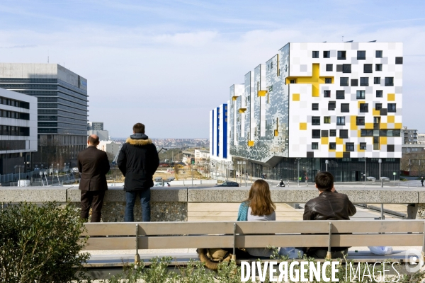 Illustration Mars 2014.Immeubles des terrasses de l Arche, sur l axe historique entre la Grande Arche et la Seine
