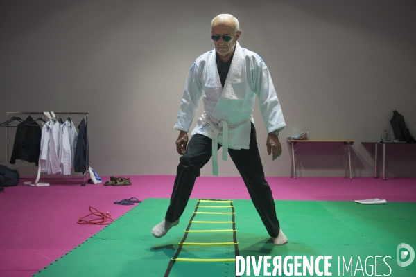 Les Seniors tiennent Salon