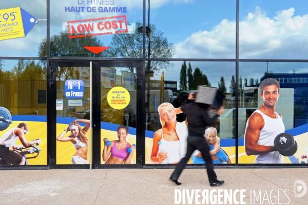 Le Qwartz. Un nouveau centre commercial.Le fitness haut de gamme, mais low cost ....