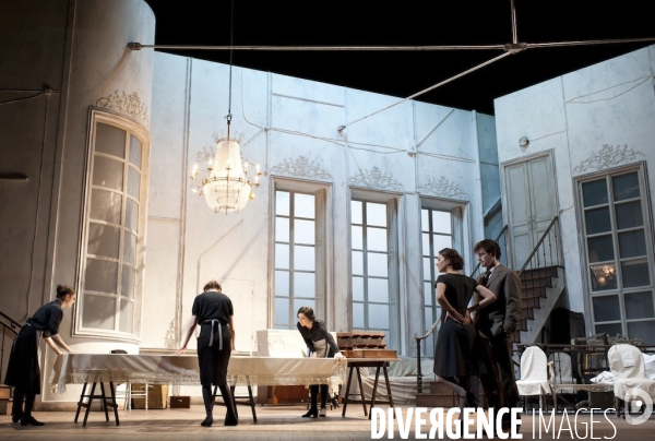 LE MISANTHROPE de Moliere - Mise en scene Clement Hervieu-Leger - Comedie Francaise