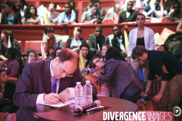 Européennes: meeting PS au Cirque d Hiver