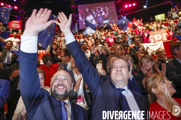 Européennes: meeting PS au Cirque d Hiver