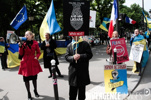 UKRAINE Manifestation parisienne contre Poutine