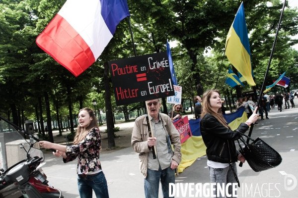 UKRAINE Manifestation parisienne contre Poutine